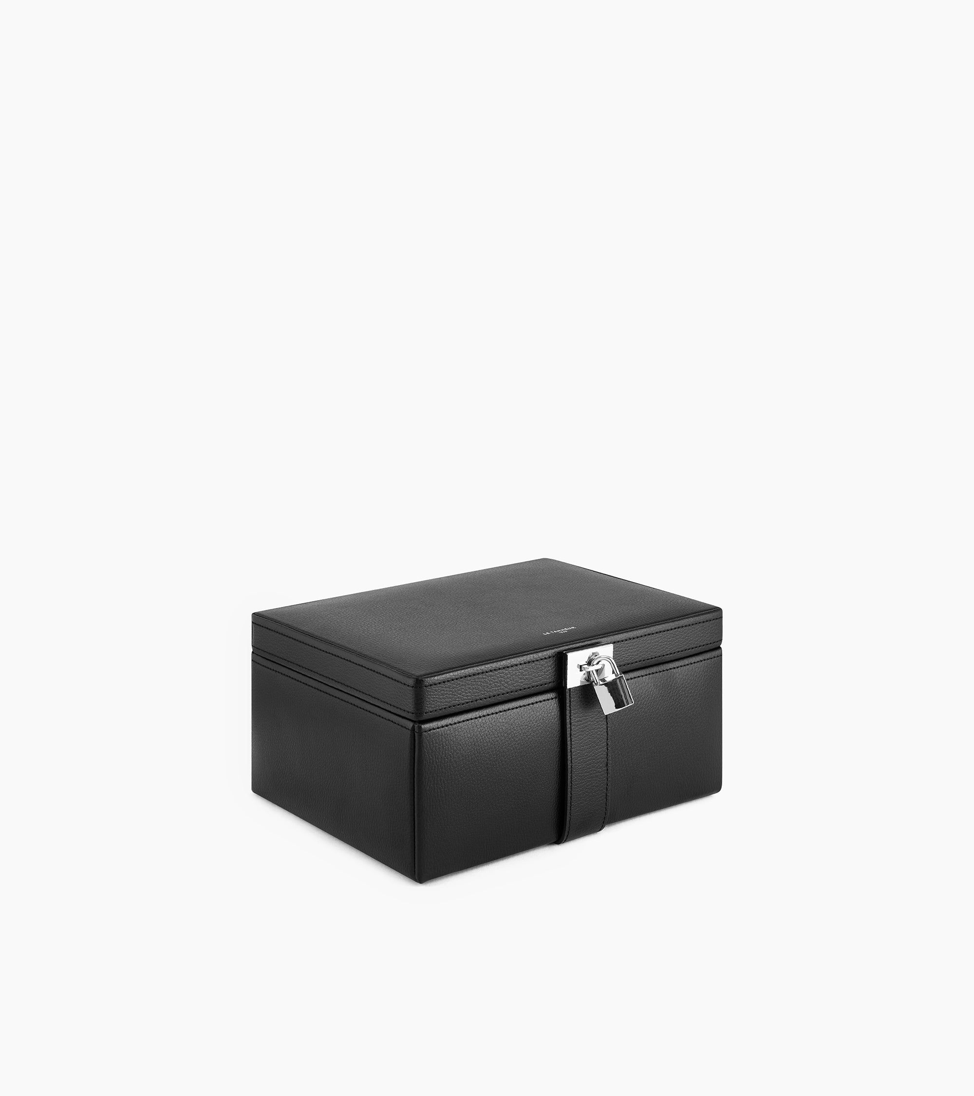 Large jewelry box in leather