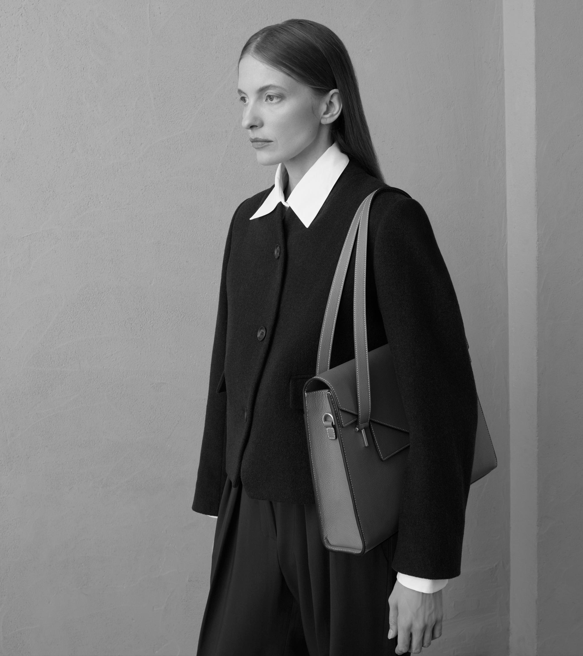 Portadocumentos doble solapa de piel texturizada Emilie