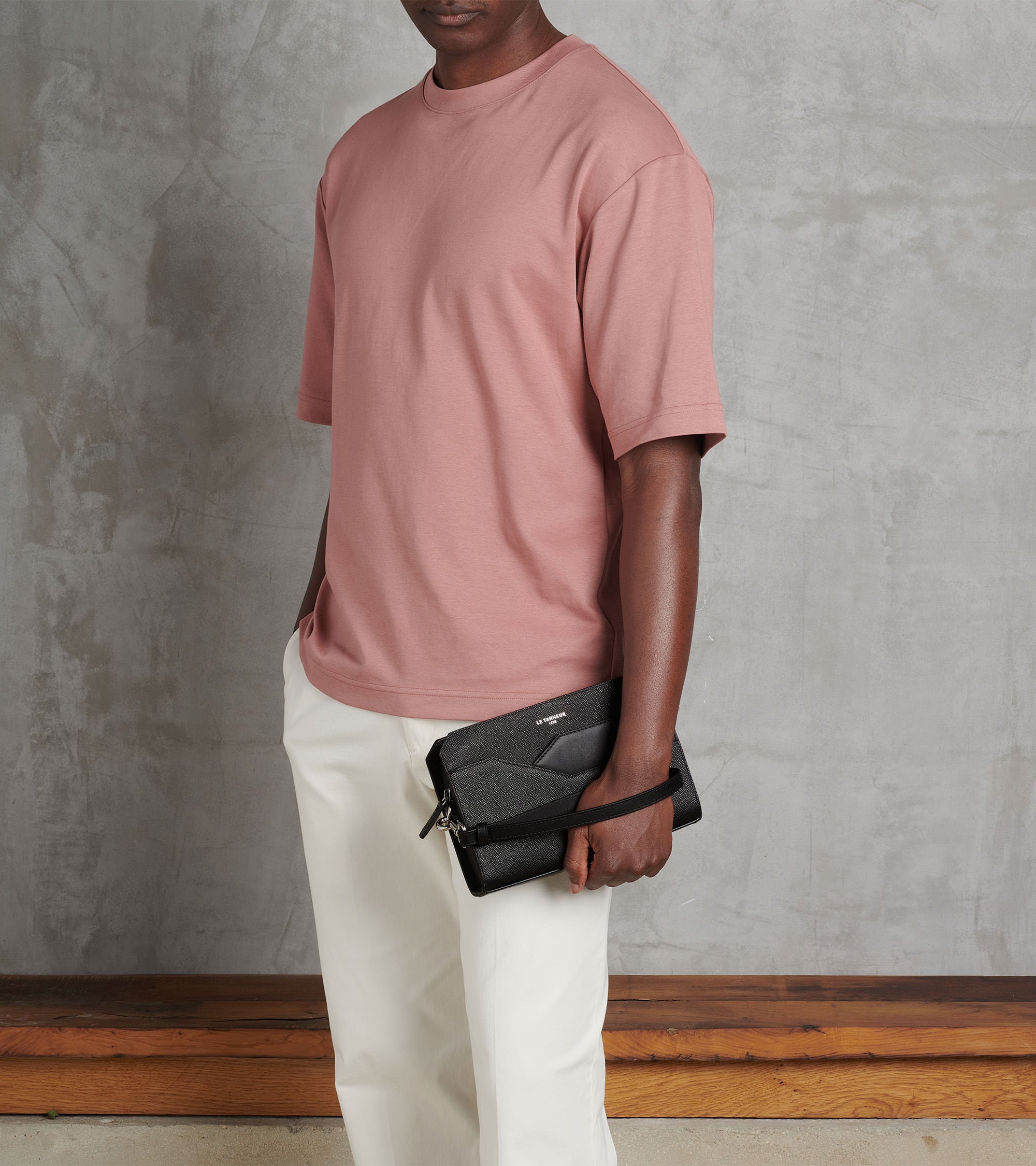 Bolso pequeño con correa de mano Gaston de cuero de grano cruzado