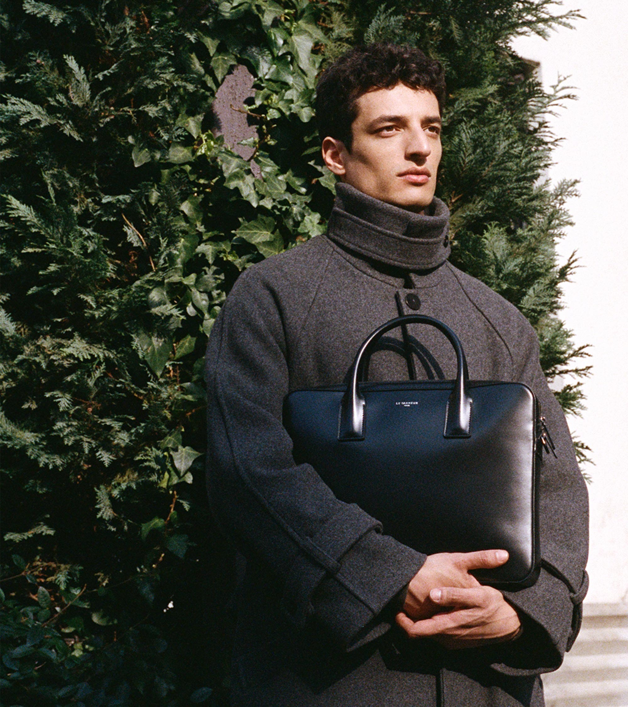 Portadocumentos slim 14" de piel lisa efecto box Emile