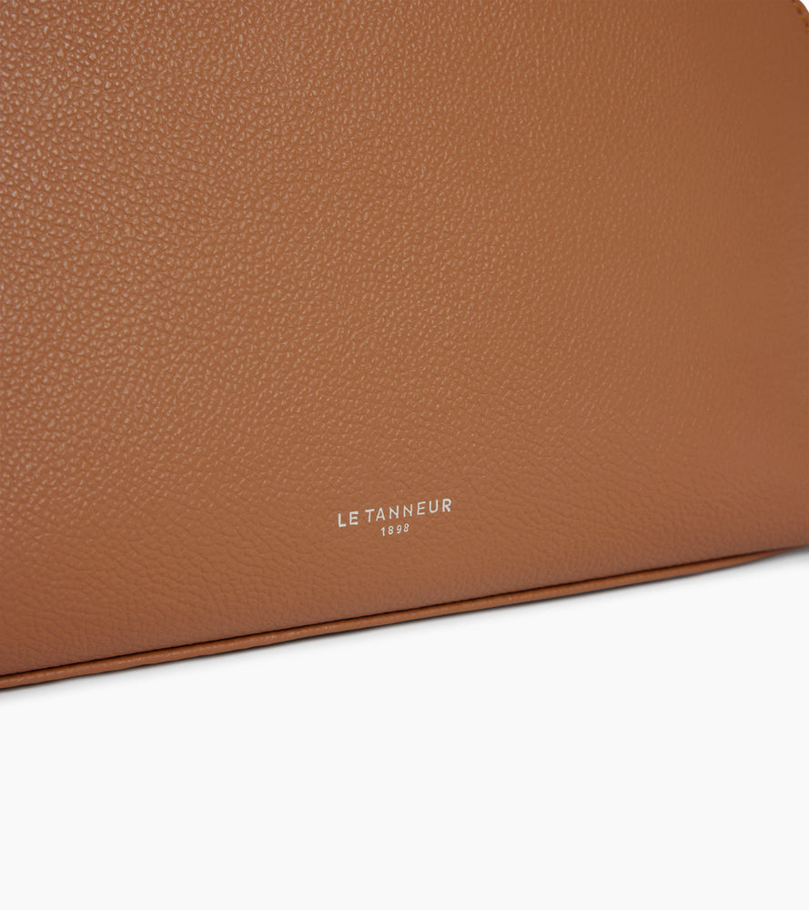 Trousse de toilette demi-lune en cuir grainé