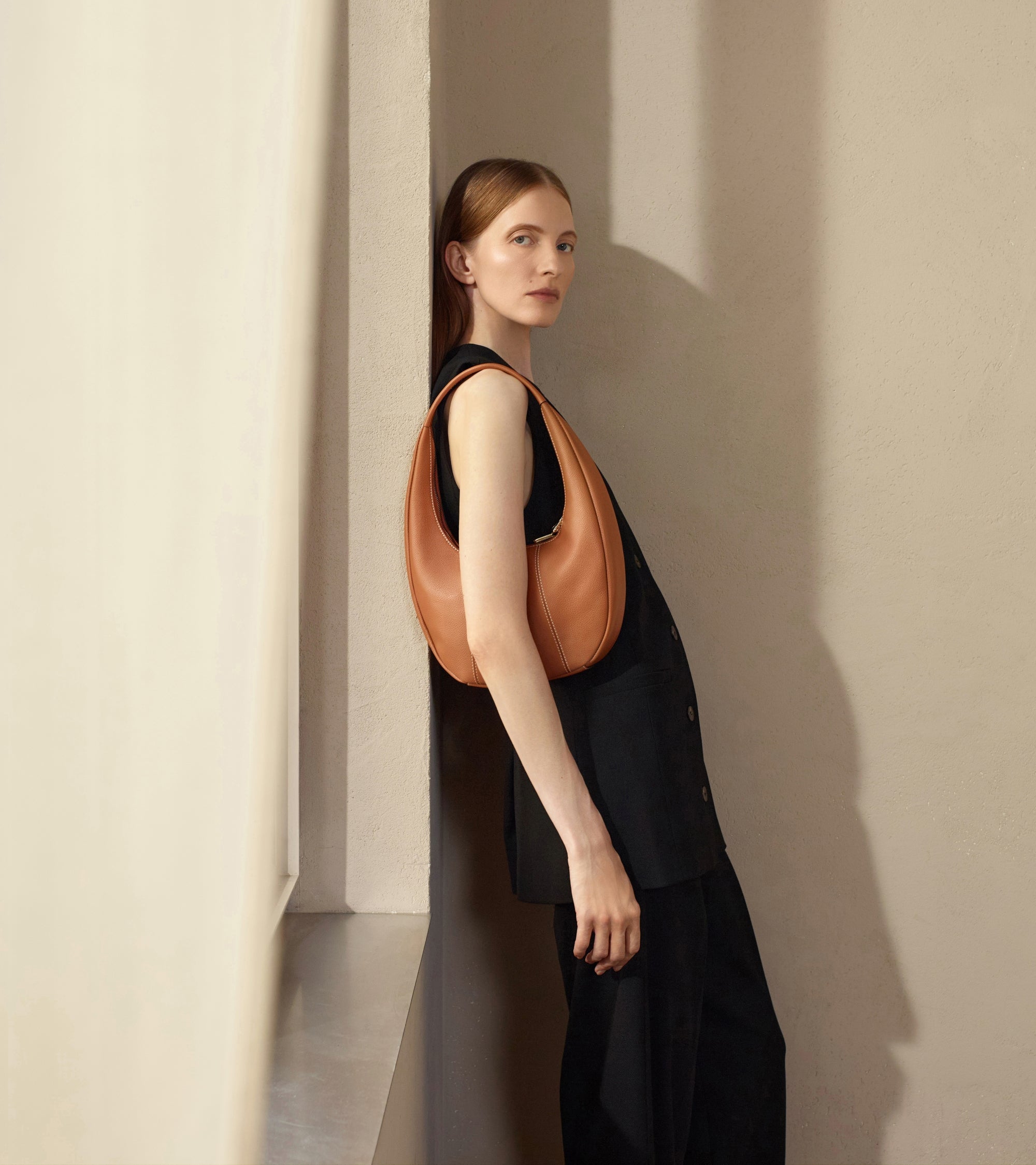 Juliette medium hobo bag in grained leather