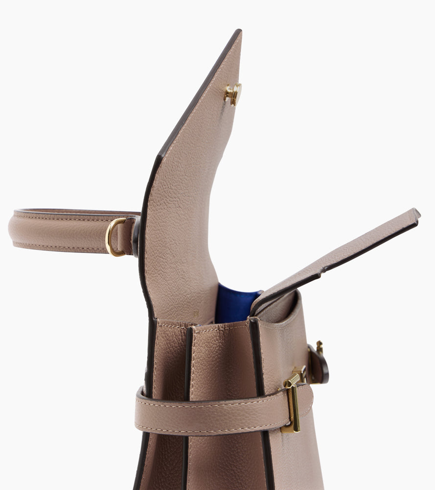 Bolso de mano mediano Emilie de piel texturizada con doble solapa