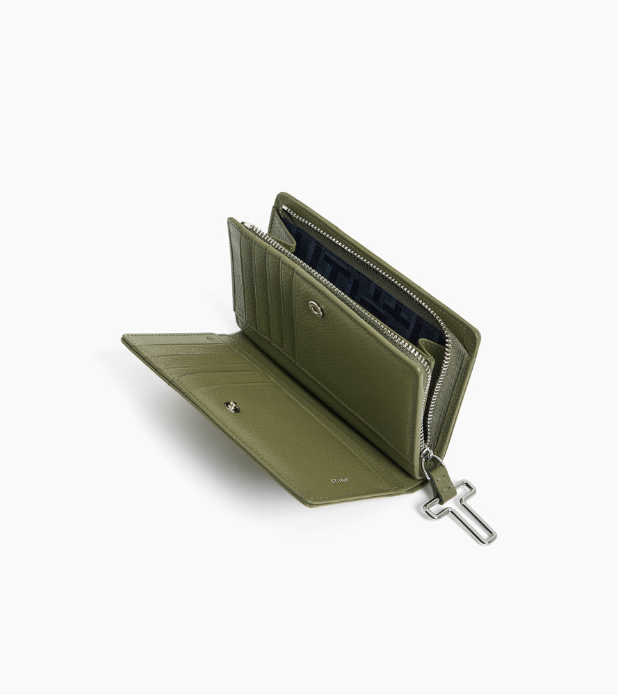 Cartera mediana modelo Juliette de cuero granulado