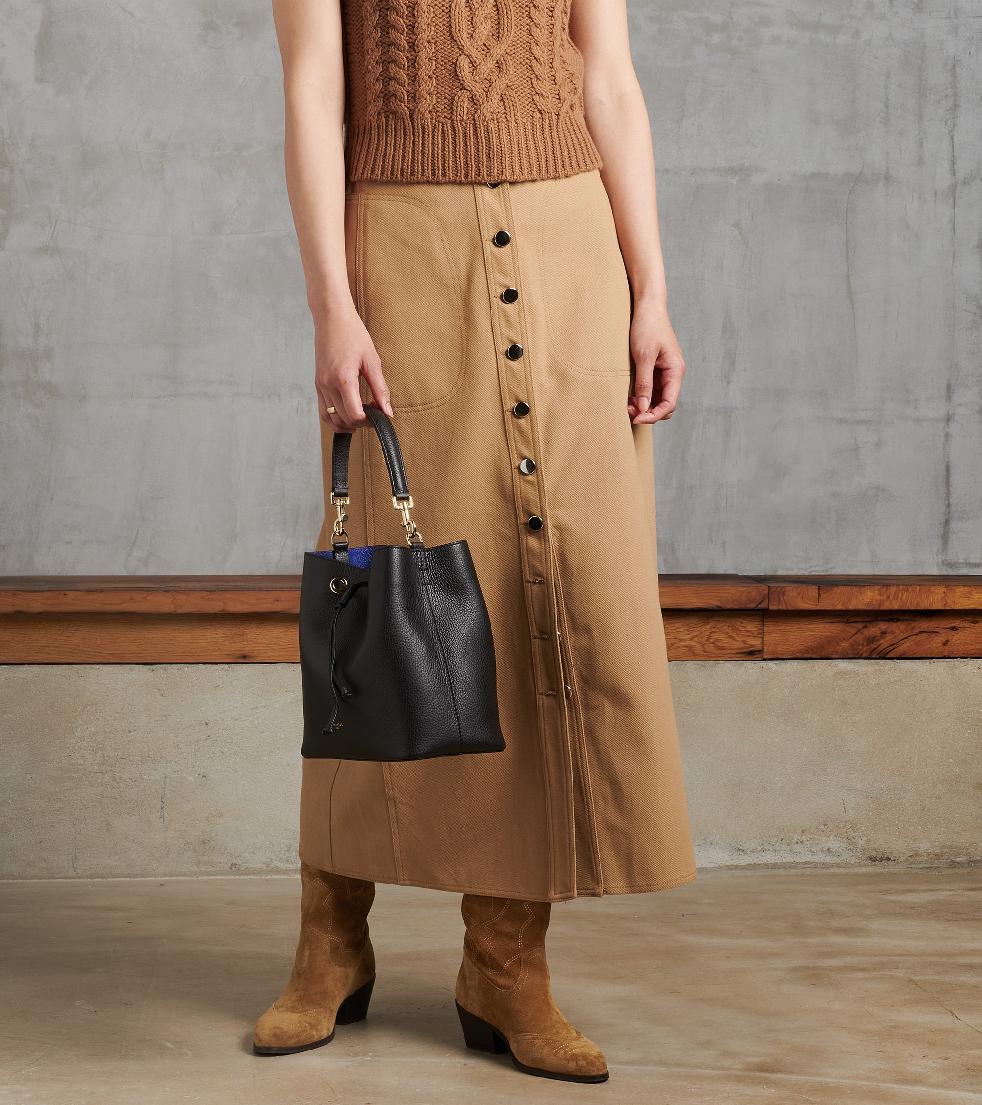Bolso cubo Louise de piel texturizada