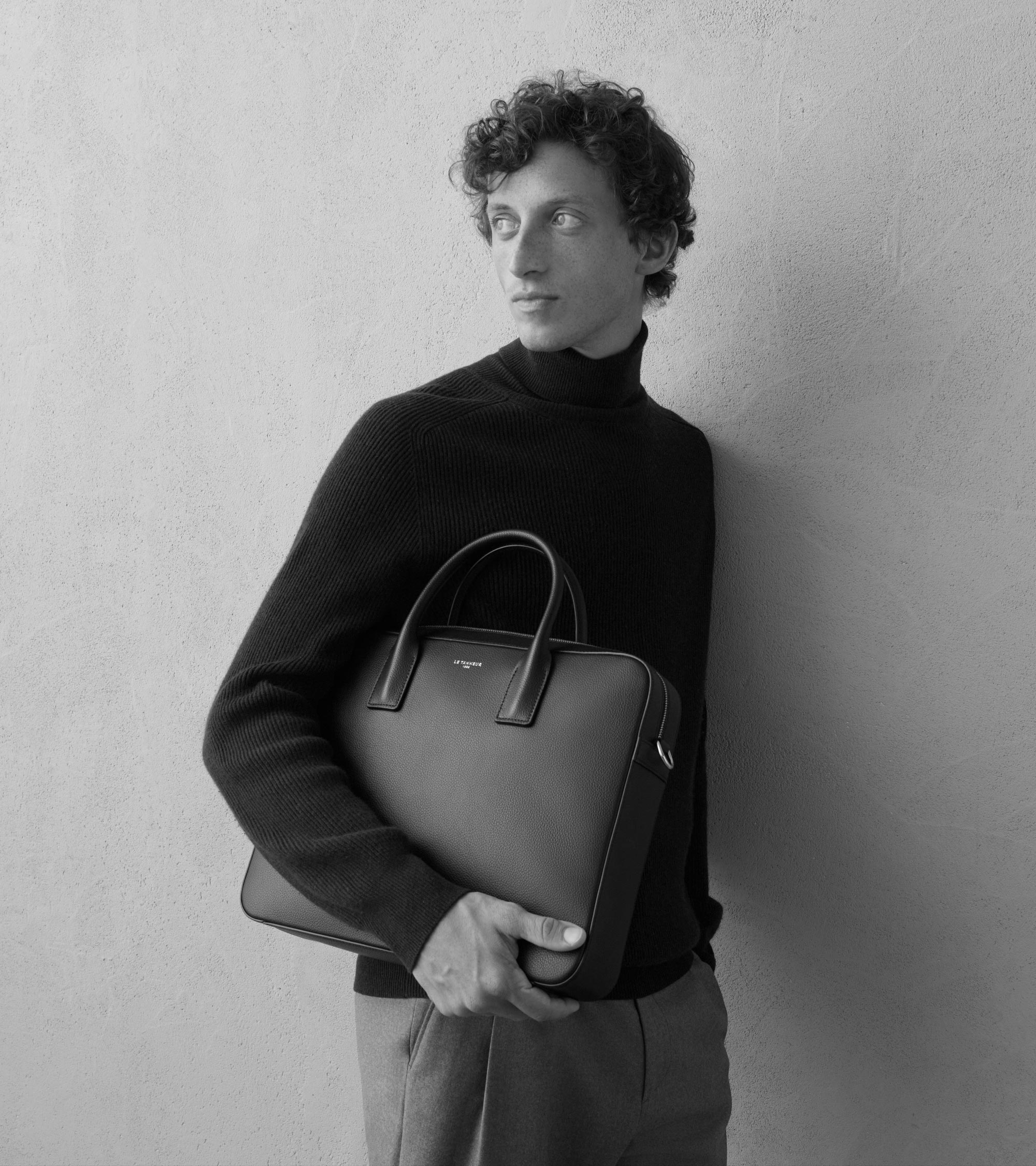 Portadocumentos 14 Emile de piel texturizada