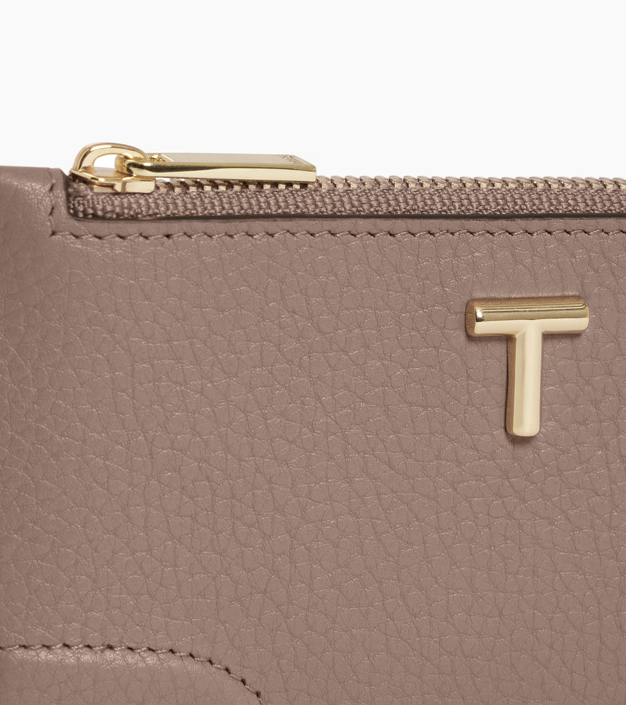 Portatarjetas con cremallera Romy de cuero texturizado